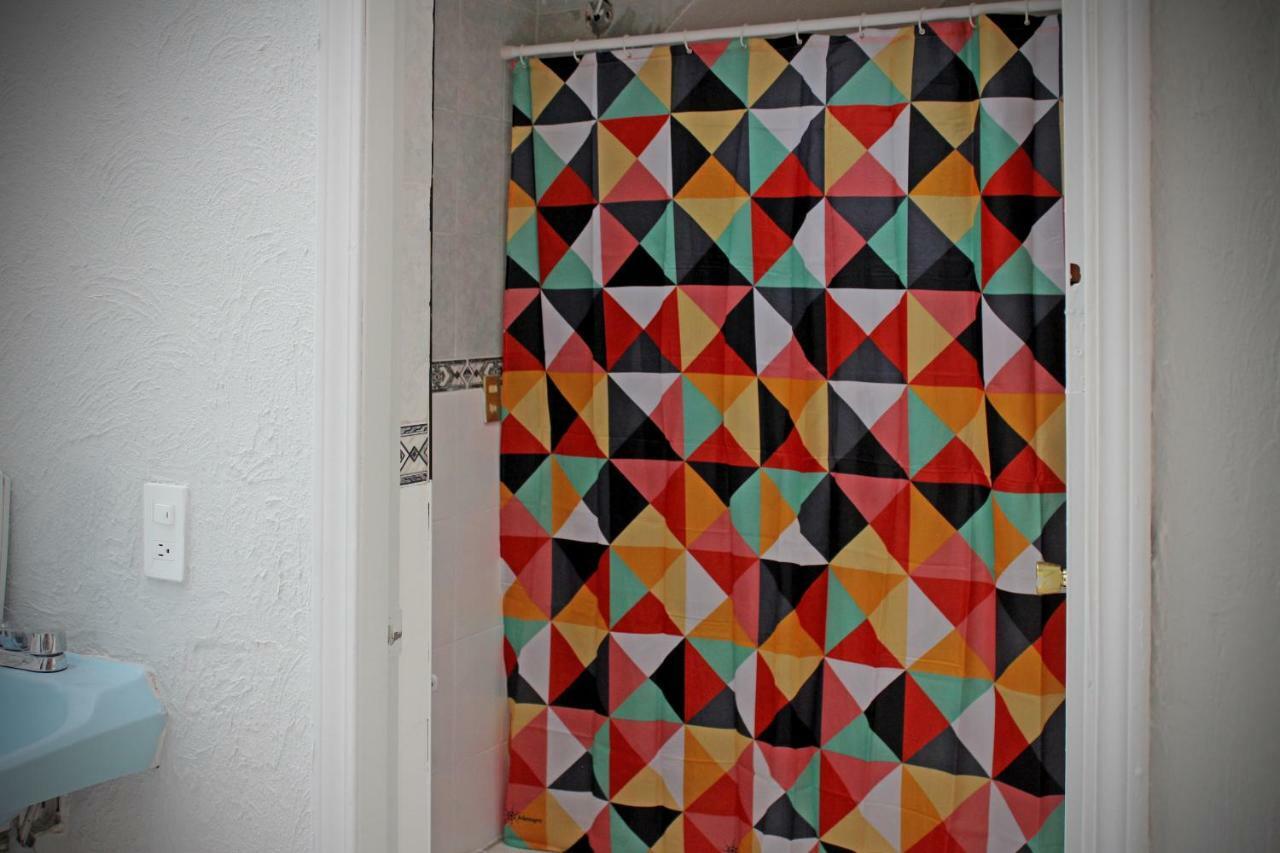 Hostal Americana Guadalajara Esterno foto