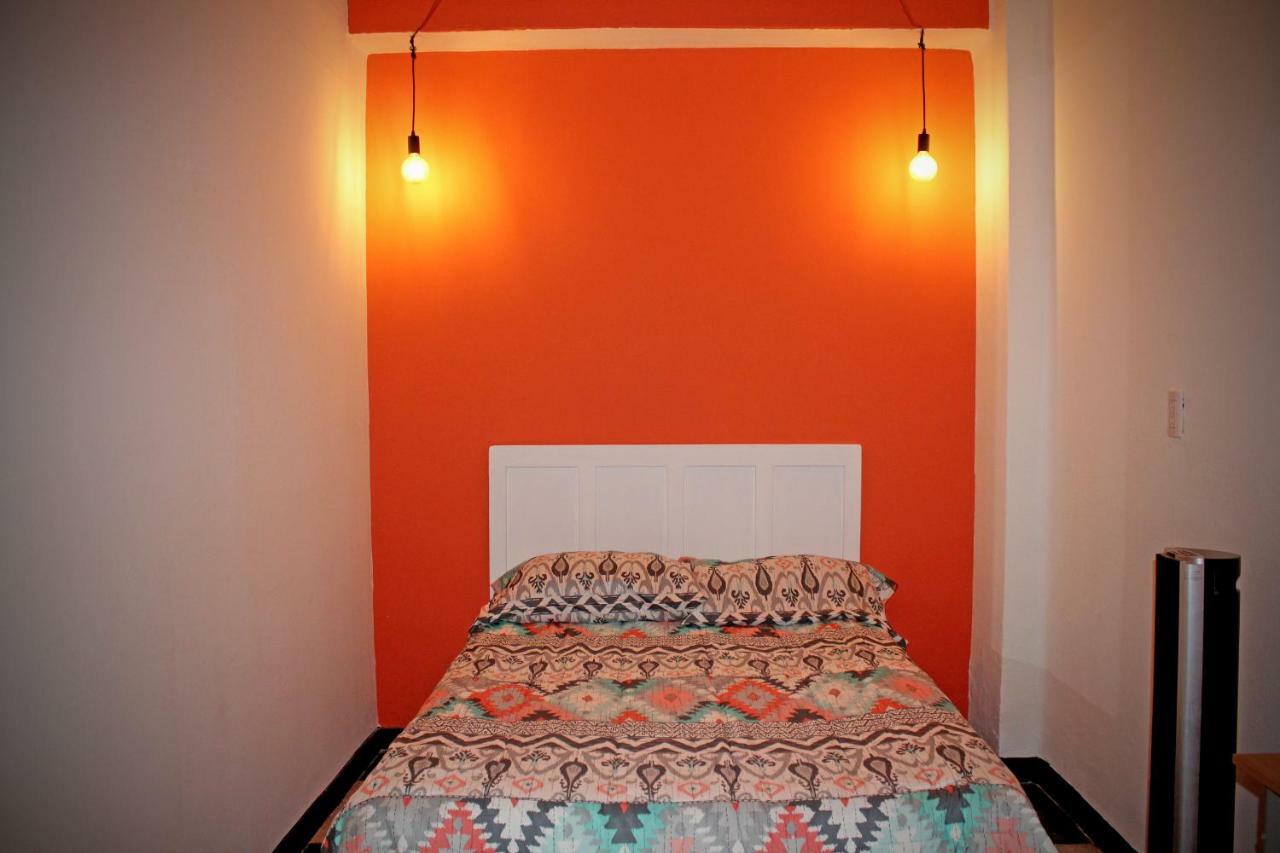 Hostal Americana Guadalajara Esterno foto