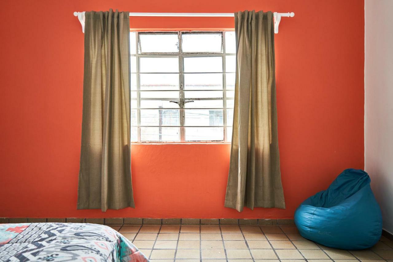 Hostal Americana Guadalajara Esterno foto