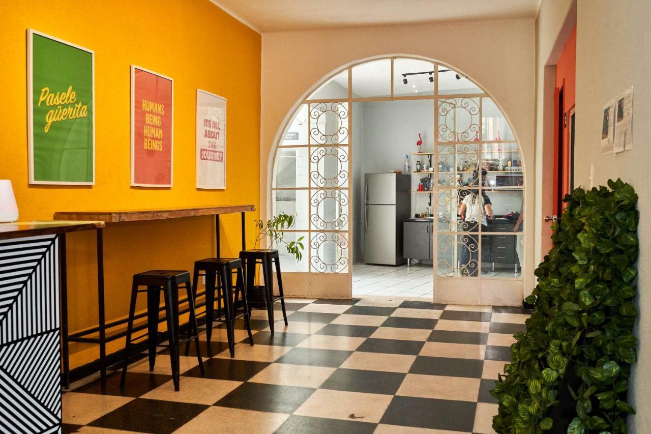 Hostal Americana Guadalajara Esterno foto